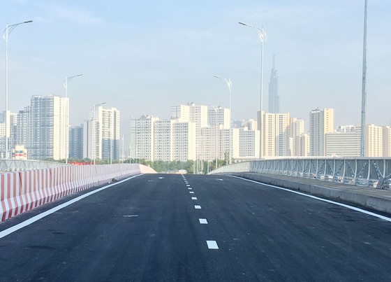 Thông xe cầu qua đảo Kim Cương quận 2 ảnh 3
