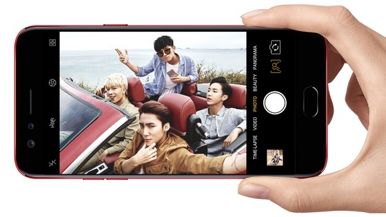 Hơn 10.000 đơn hàng OPPO F3 đỏ ảnh 2
