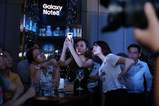 “Cặp đôi hoàn hảo – Làm điều kì ảo” với Samsung Note 8 ảnh 2