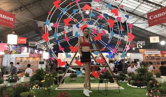 Sắc màu công nghệ Canon EXPO 2017 ảnh 1