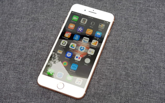 5 smartphone 8 đến 15 triệu dành cho người không thích "tai thỏ" ảnh 2