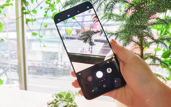 5 smartphone 8 đến 15 triệu dành cho người không thích "tai thỏ" ảnh 3