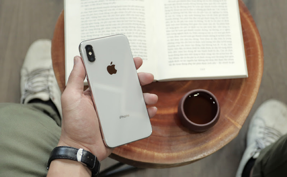 iPhone X, Galaxy S10: 2 lựa chọn cho phân khúc 15 - 16 triệu đồng ảnh 1