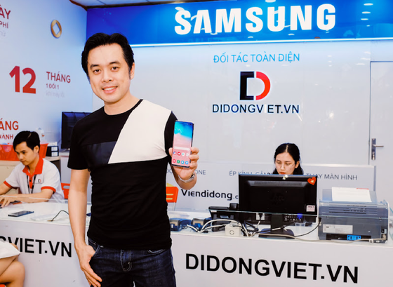 Samsung Galaxy S10/S10+ giảm 4,7 triệu đồng tại Di Động Việt ảnh 1