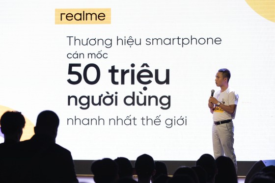 realme C15 lên kệ với mức giá 4,2 trệu đồng ảnh 1