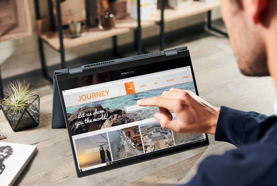 ASUS ra mắt bộ đôi laptop xoay gập cao cấp ZenBook Flip Series ảnh 4