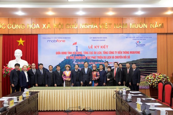 MobiFone, Tổng cục Du lịch Việt Nam và UBND tỉnh Hà Giang ký kết Thỏa thuận hợp tác phát triển du lịch ảnh 1