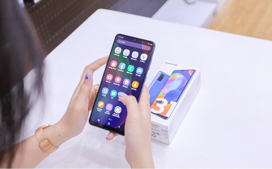 Galaxy A12 và Galaxy A31 giảm giá mạnh nhất từ trước đến nay ảnh 2