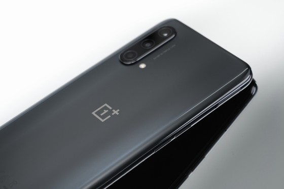 Nord CE (Core Edition): Smartphone 5G, tân binh mới từ OnePlus  ảnh 1