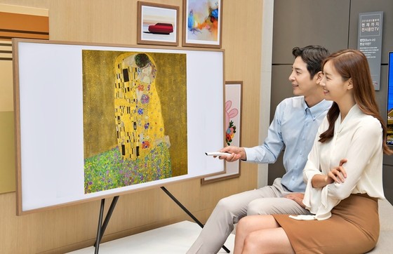 Thưởng thức kiệt tác của danh họa người Áo trên TV Samsung The Frame ảnh 1