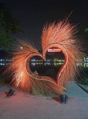 Gỡ toàn bộ thiết kế không phù hợp tại Hồ Gươm trước giờ khai mạc lễ hội ảnh 2