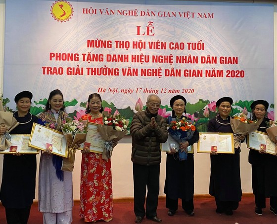 Giải thưởng văn nghệ dân gian vẫn 'đóng cửa' với y học cổ truyền ảnh 1