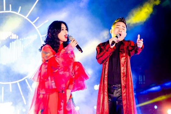 Dàn sao tụ hội với Tết Ánh dương ảnh 1