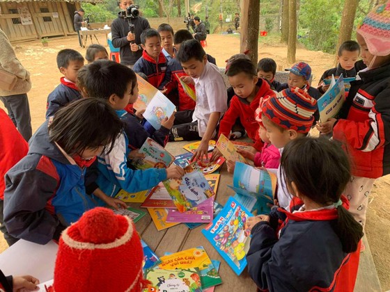 'Tổ quốc trong tim' - xúc động trong lễ chào cờ nơi địa đầu Tổ quốc ảnh 2