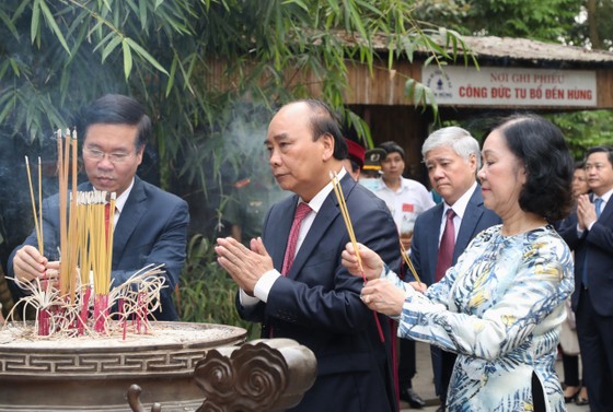 Thành kính dâng hương tưởng niệm các Vua Hùng ảnh 3