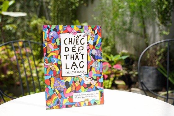 'Chiếc dép bị thất lạc'- cuốn sách nhỏ bé dành cho thiếu nhi ảnh 1