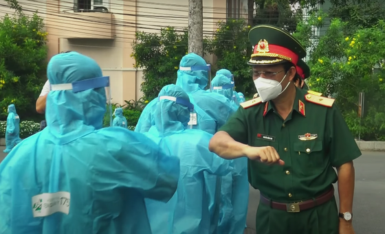 Phổ nhạc bài thơ 'Sài Gòn chống dịch' của tác giả Trương Hòa Bình ảnh 1