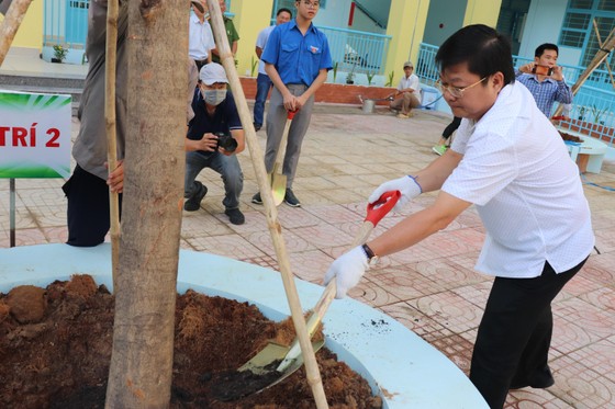 Người dân quận Bình Tân, quận 12 tổng vệ sinh môi trường ảnh 1