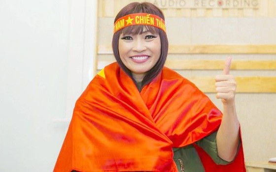 Ca sĩ Phương Thanh: “Thích xem World Cup nhờ biết Maradona” ảnh 2