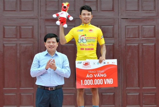 Giải xe đạp Cúp Truyền hình: Ngày đại thắng của các tay đua TPHCM ảnh 2