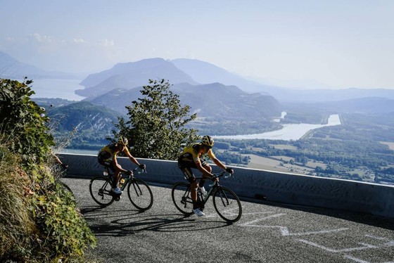 Tour de France 2020: Roglic và Pogacar quyết chiến trên non cao ảnh 2