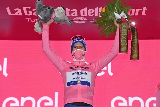 “Vua” cá nhân tính giờ Filippo Ganna lại thắng chặng 5 leo núi giải xe đạp Giro d’Italia ảnh 3