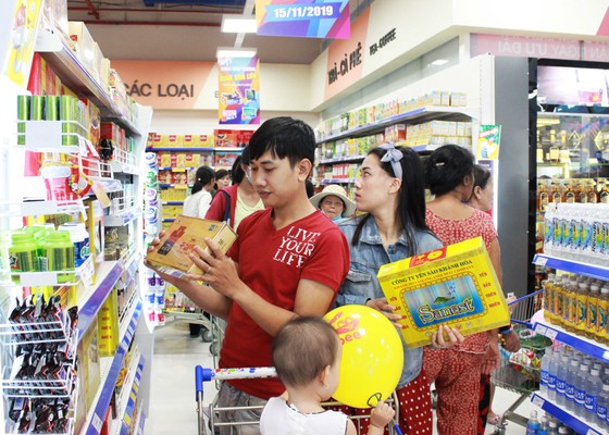 Đa dạng chọn quà mừng thầy cô trong ngày 20-11 ảnh 1