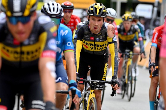 Nhiều “Ứng viên” bị tai nạn ở chặng 3 giải xe đạp Tour de France ảnh 1