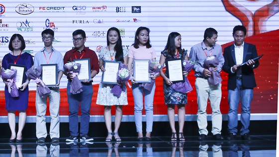 Trao giải báo chí viết về doanh nhân, doanh nghiệp năm 2017 ảnh 2