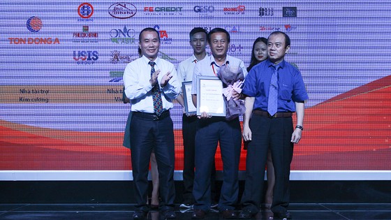 Trao giải báo chí viết về doanh nhân, doanh nghiệp năm 2017 ảnh 1