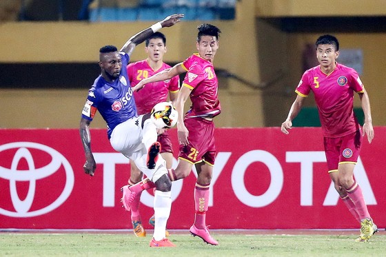 Trực tiếp vòng 19 Toyota V-League 2017: Thế trận cân bằng trên sân Cần Thơ ảnh 3