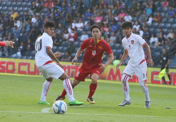Quang Hải tỏa sáng, U23 Việt Nam đặt 1 chân vào bán kết M-150 Cup ảnh 1