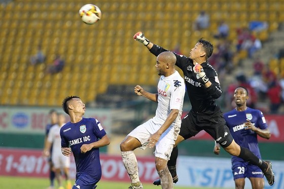 Vòng 4 Nuti Cafe V-League 2018: Cuộc đào thoát khỏi nhóm cuối ảnh 1