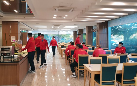 Đội tuyển Việt Nam nhận sự quan tâm đặc biệt của truyền thông Hàn Quốc ảnh 1