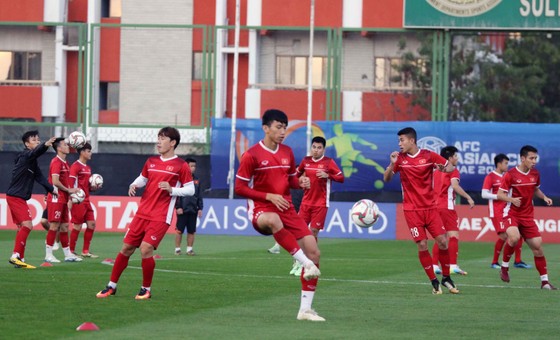 Việt Nam - Iraq (20g30, ngày 8-1): Thử thách đầu tiên ảnh 1