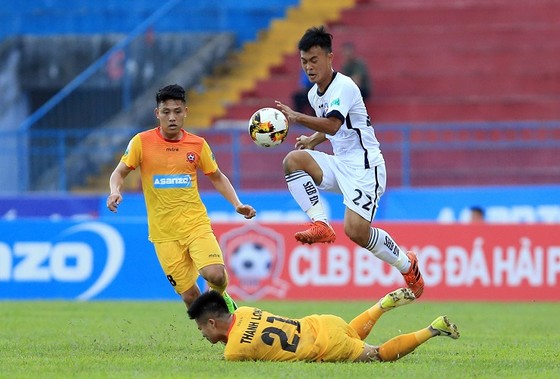Tân binh đối đầu cựu vương ảnh 1