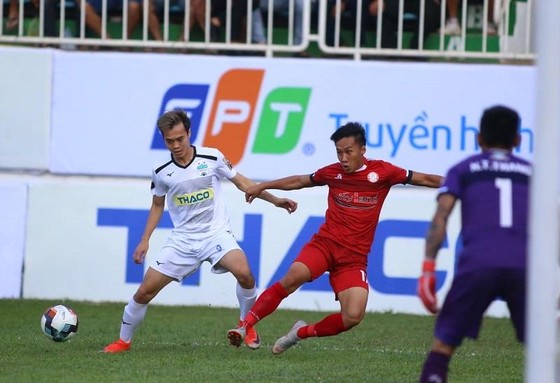 HA.GL -CLB TPHCM 1-2: Đội bóng phố Núi trắng tay trên sân nhà ảnh 6