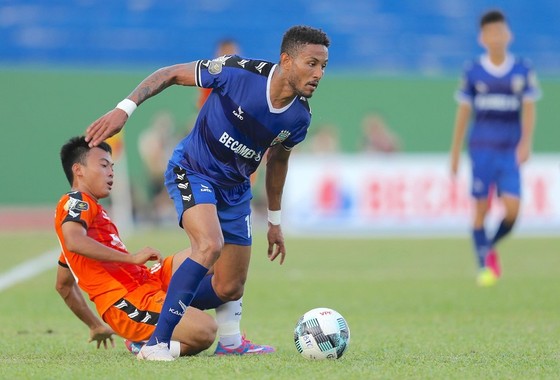 Becamex Bình Dương - Đà Nẵng 3-1: Sỹ Giáp lập cú đúp cho đội chủ nhà ảnh 4