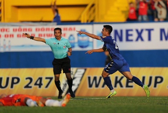 Becamex Bình Dương - Đà Nẵng 3-1: Sỹ Giáp lập cú đúp cho đội chủ nhà ảnh 5