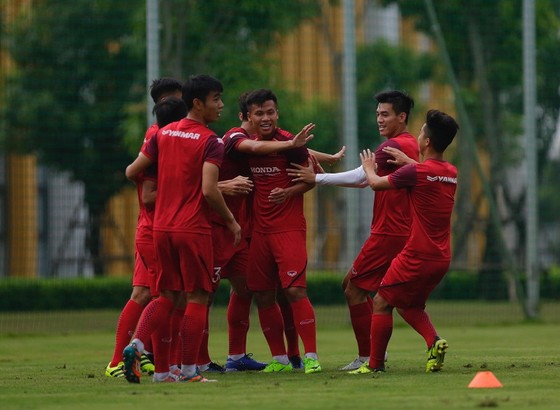U23 Việt Nam hội quân, HLV Park Hang-seo lên tiếng về bản hợp đồng ảnh 2