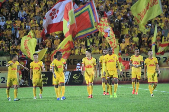 Nam Định giành trọn 3 điểm trên sân Thiên Trường, vòng 15 V-League 2019 ảnh 1