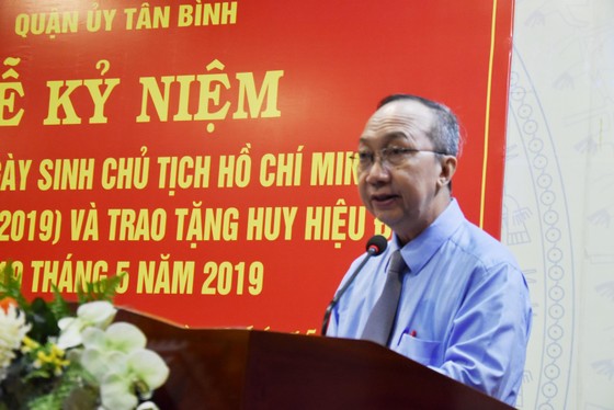 Quận Tân Bình: 259 đảng viên nhận huy hiệu Đảng đợt 19-5 ảnh 1