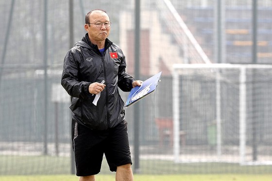Mỗi đội được đăng ký 2 cầu thủ trên 22 tuổi ở môn bóng đá nam SEA Games 30 ảnh 1