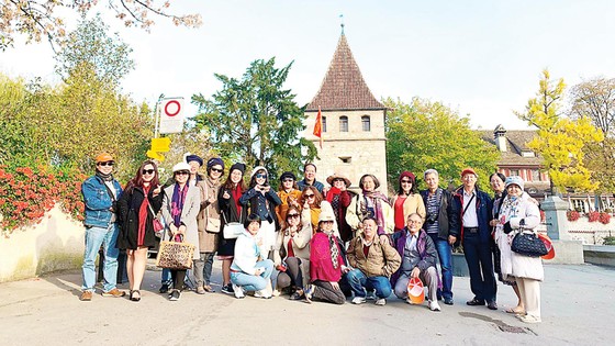 TST tourist triển khai khuyến mãi Thu muôn lối 2019 ảnh 1