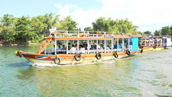 Khôi phục làng nghề 'xứ sở tằm tang' ảnh 1