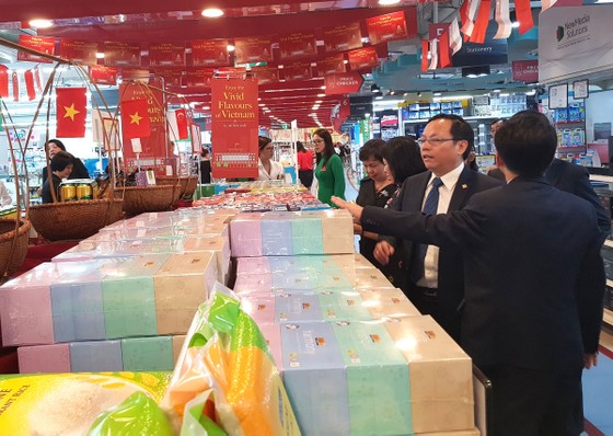 Xuất khẩu hàng Việt qua kênh phân phối tăng ảnh 1
