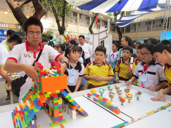 Ngày hội học sinh tiểu học chung tay vì nguồn nước sạch ảnh 1