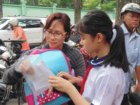 Hơn 4.000 thí sinh căng thẳng tranh suất vào lớp 6 Trường THPT chuyên Trần Đại Nghĩa ảnh 6