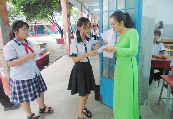 TPHCM: Tạm ngưng các kỳ thi tuyển sinh đầu cấp và ngưng cấp phép thành lập các loại hình dịch vụ giáo dục ảnh 1