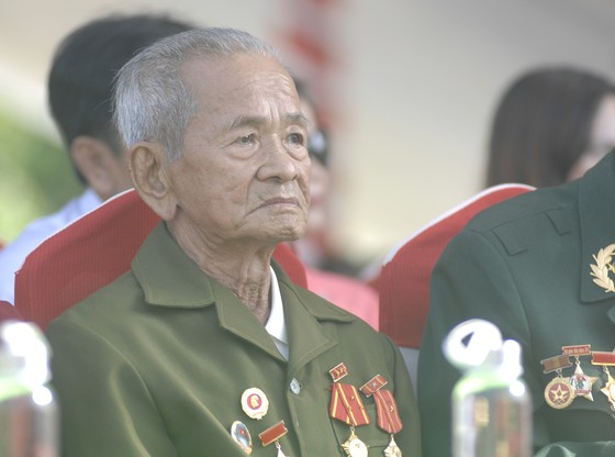Khánh thành tượng đài tưởng niệm sự kiện tập kết 1954 ảnh 2